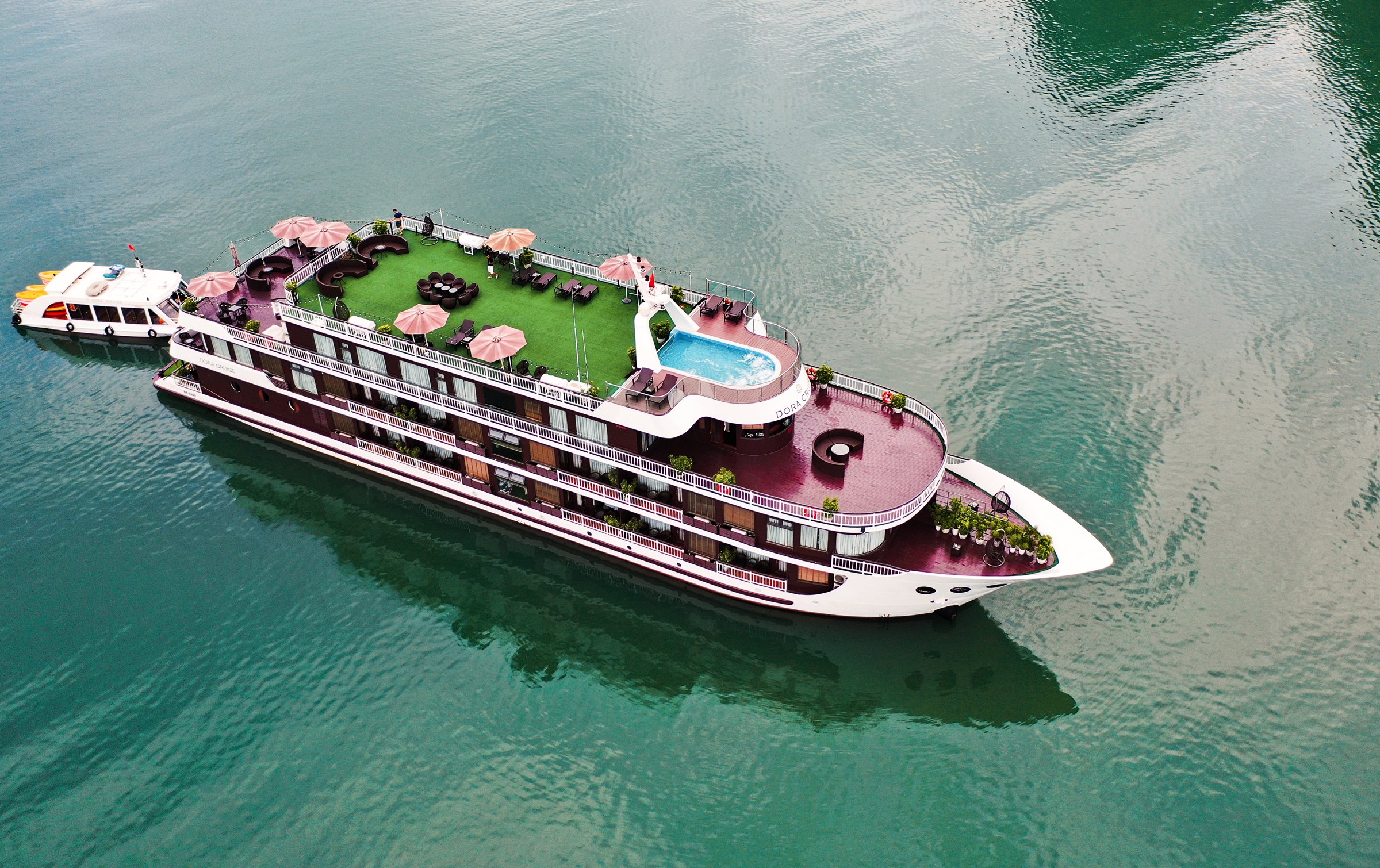 Dora Cruise - Image 2