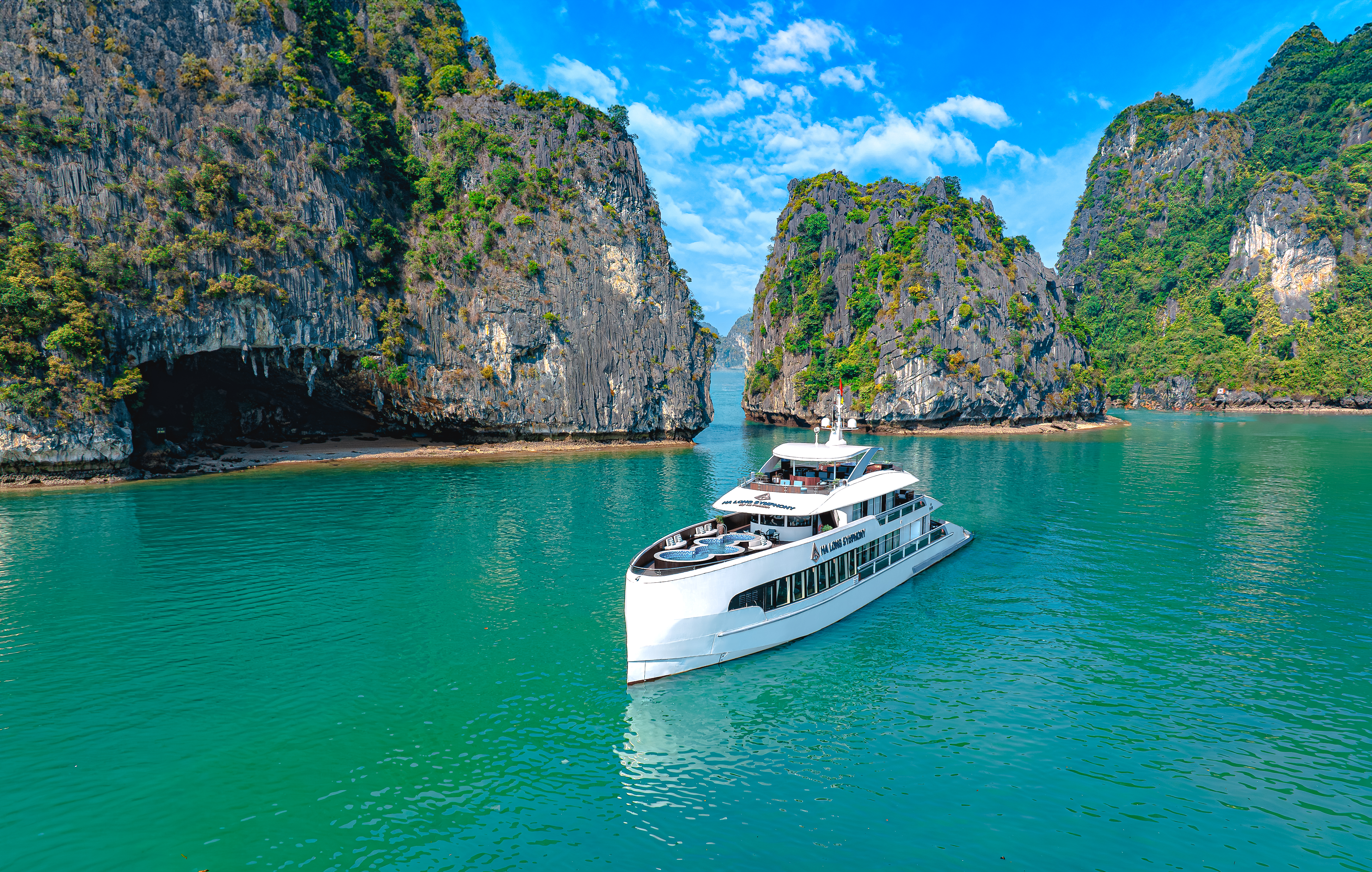 Halong Symphony Day Cruise - Image 8