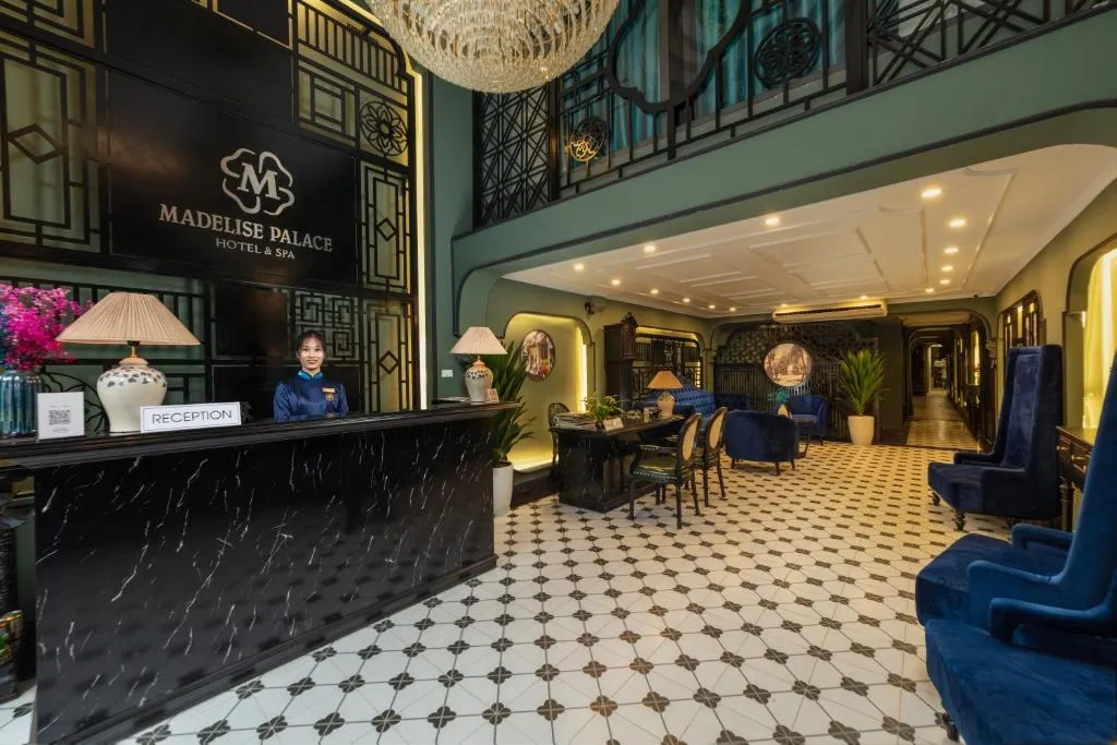 Madelise Palace Hotel & Travel gallery image