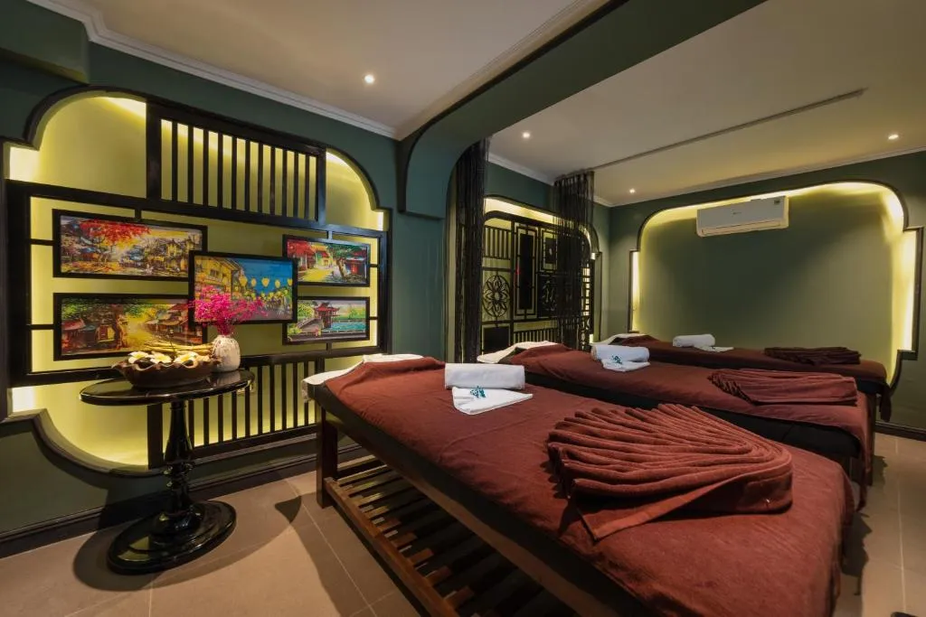 Madelise Palace Hotel & Travel gallery image