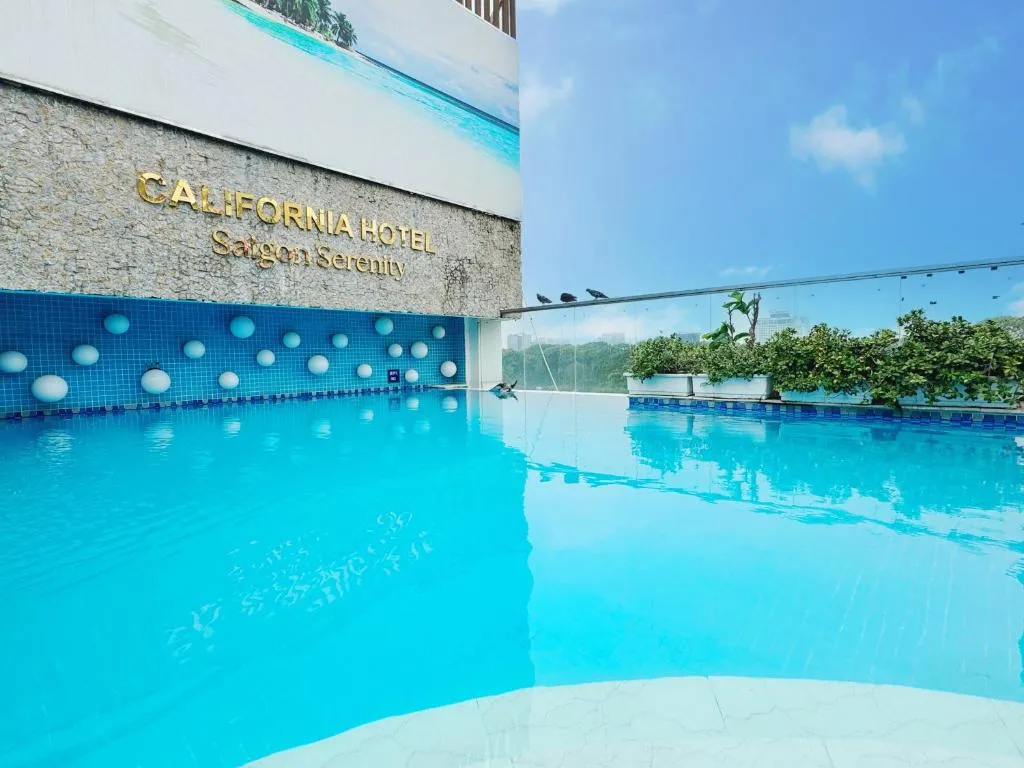 California Saigon Hotel & Rooftop Pool gallery image