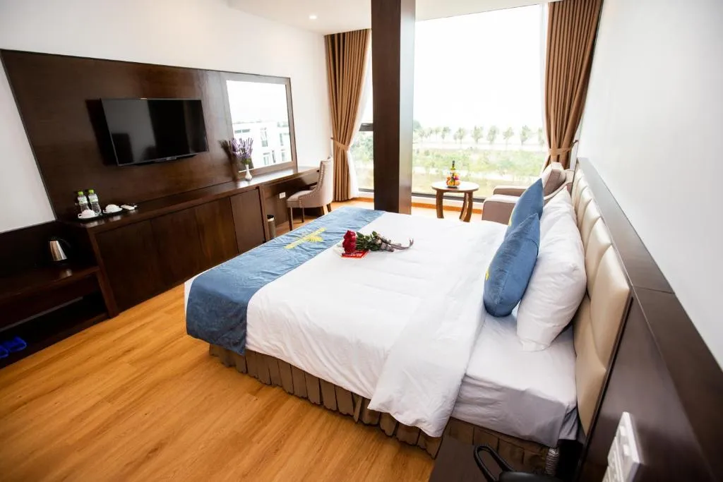 Golden Palm HaLong Hotel gallery image