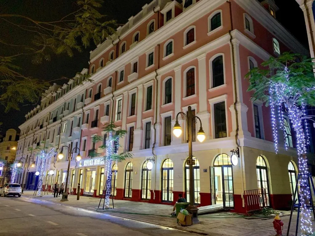 Emma Hotel