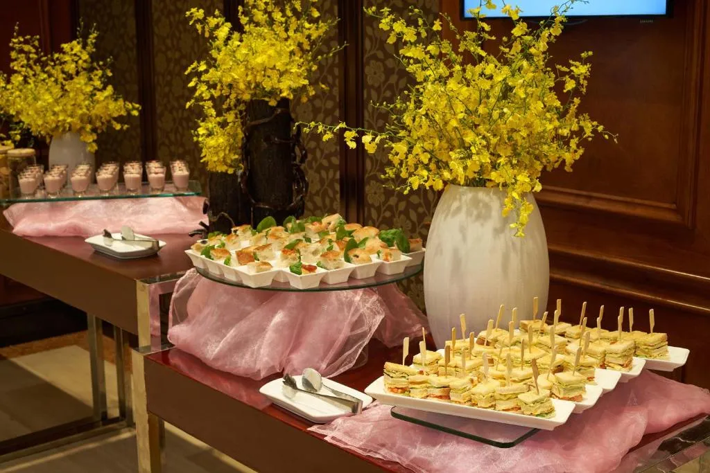 Windsor Plaza Hotel gallery image