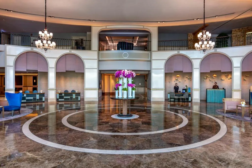 Sofitel Saigon Plaza Hotel gallery image