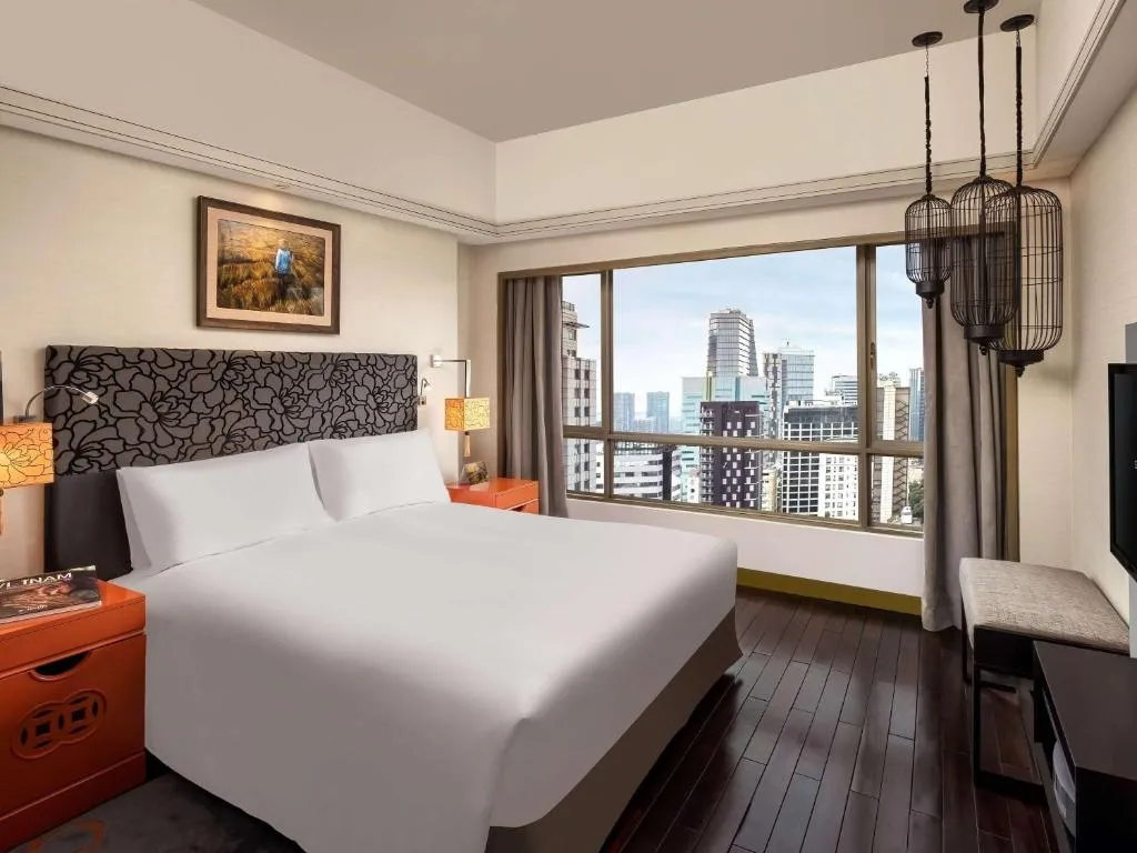 Sofitel Saigon Plaza Hotel gallery image