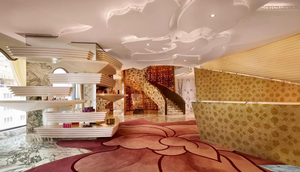 The Reverie Saigon Hotel gallery image
