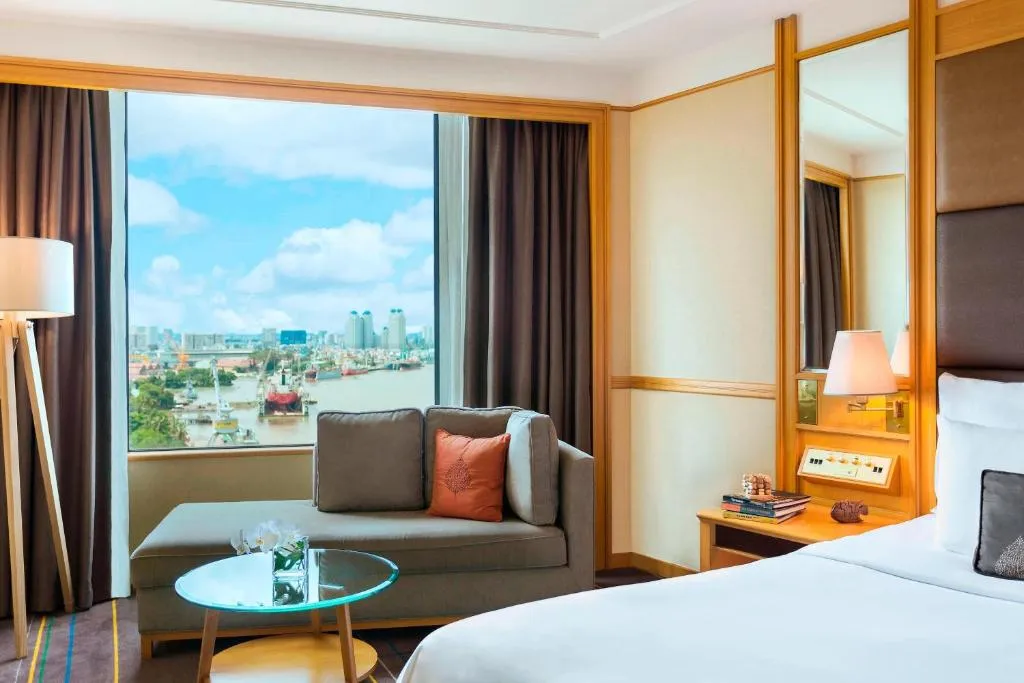 Renaissance Riverside Hotel Saigon gallery image