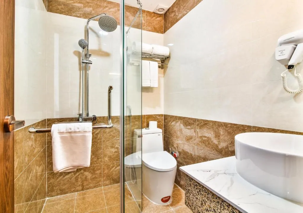 Grand Lee Hotel gallery image