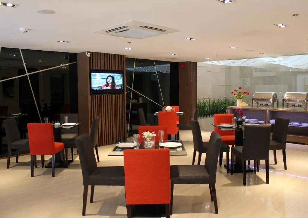 The Luxe Hotel gallery image