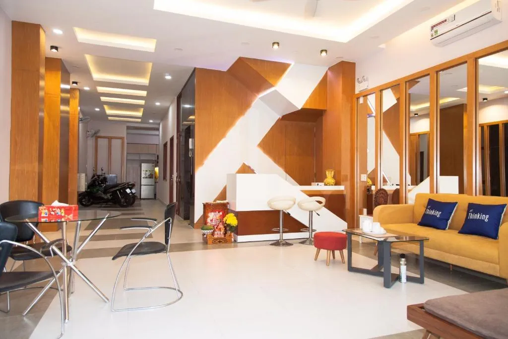 Spring Hotel gallery image