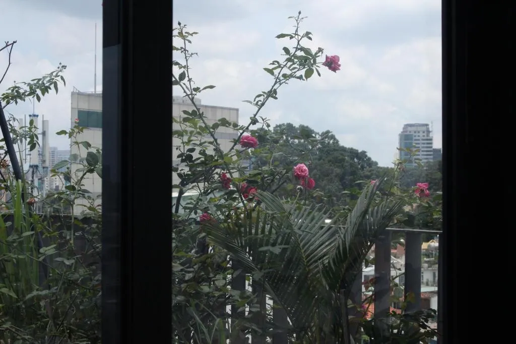 The Bloom Pham Viet Chanh Hotel gallery image