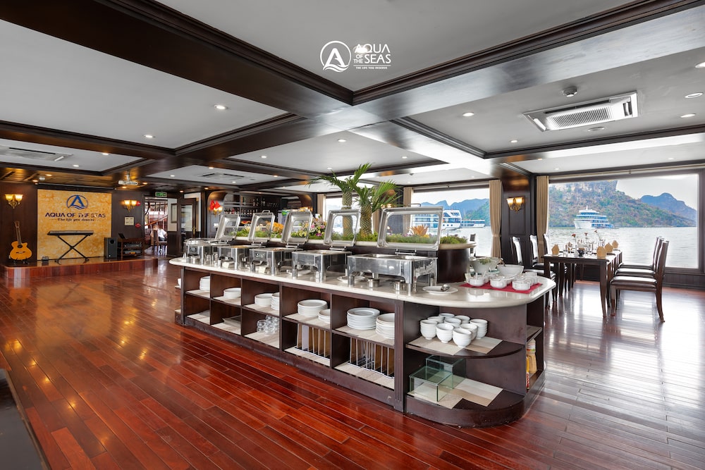 Aqua of the Seas Cruise gallery image
