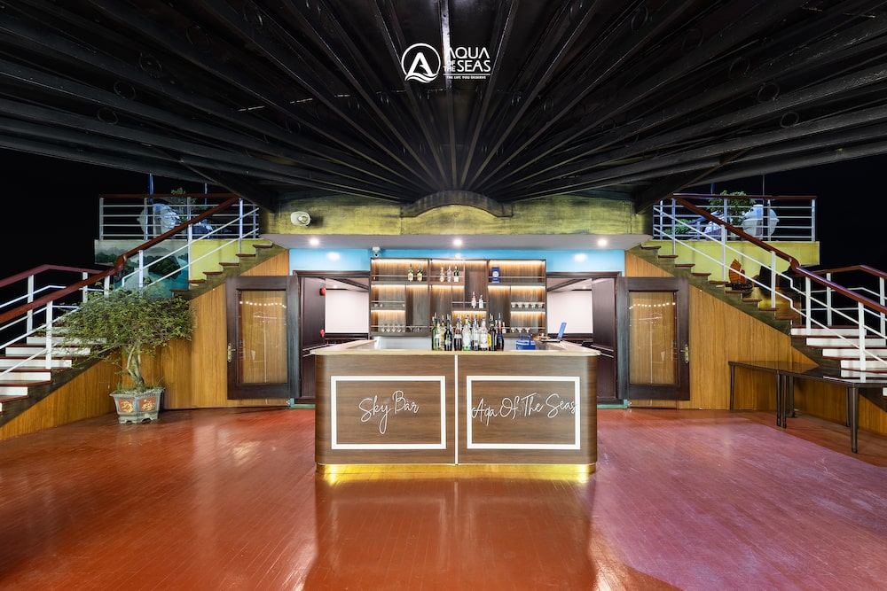 Aqua of the Seas Cruise gallery image