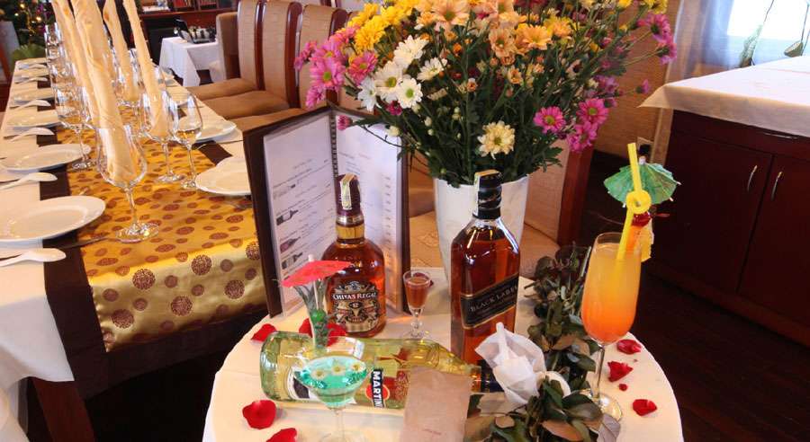 Halong Party Cruise gallery image