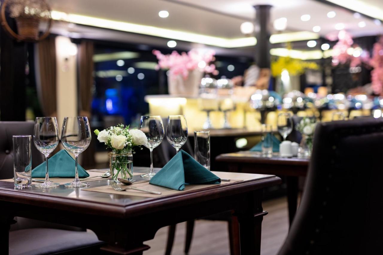 Mon Cheri Cruise - Image 13