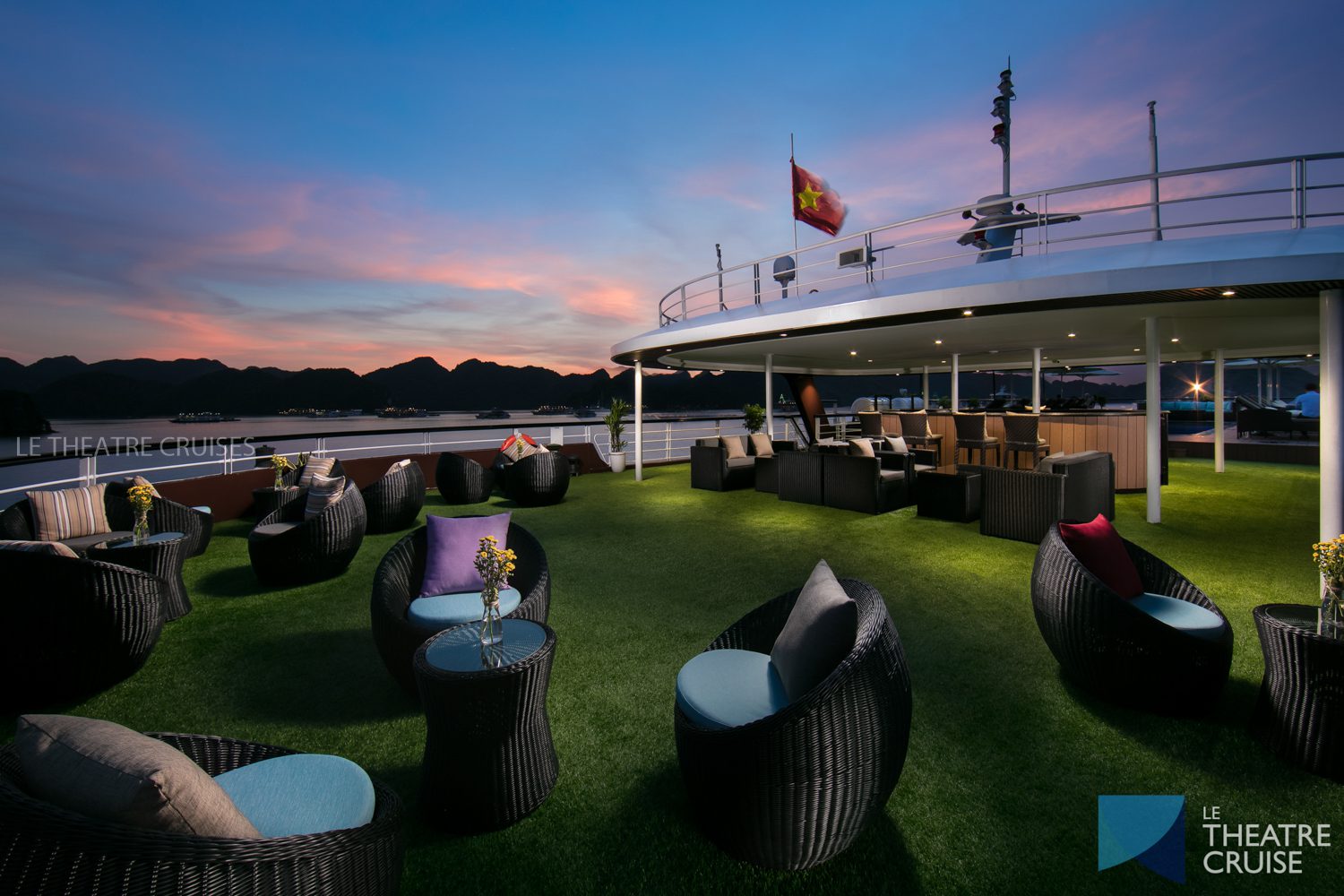 Le Theatre Cruise gallery image