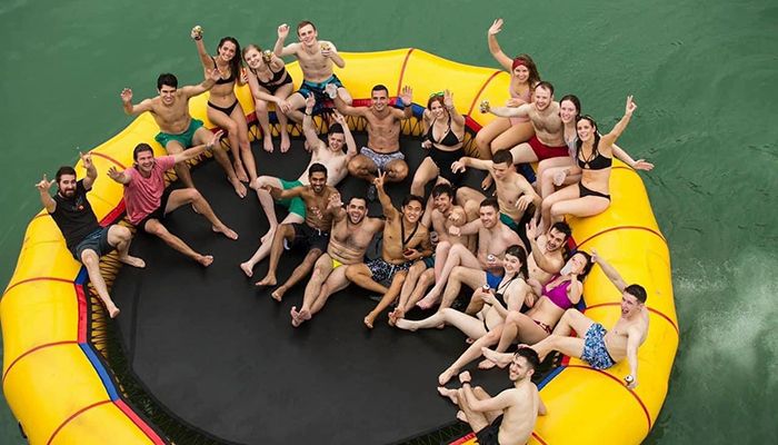 Oasis Bay Party Cruise gallery image