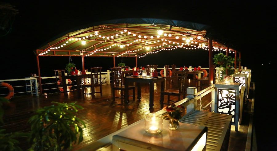Renea Cruise gallery image