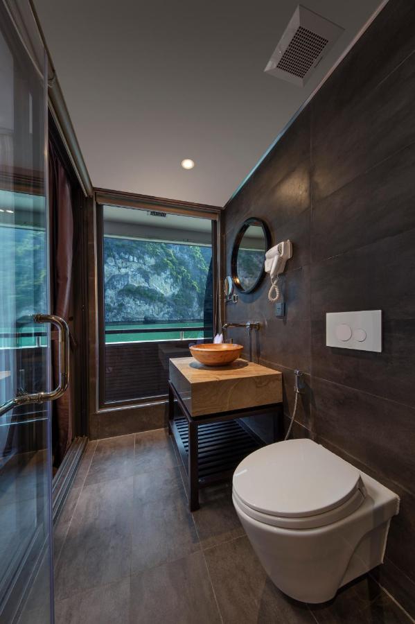 Scarlet Pearl Cruise - Image 29