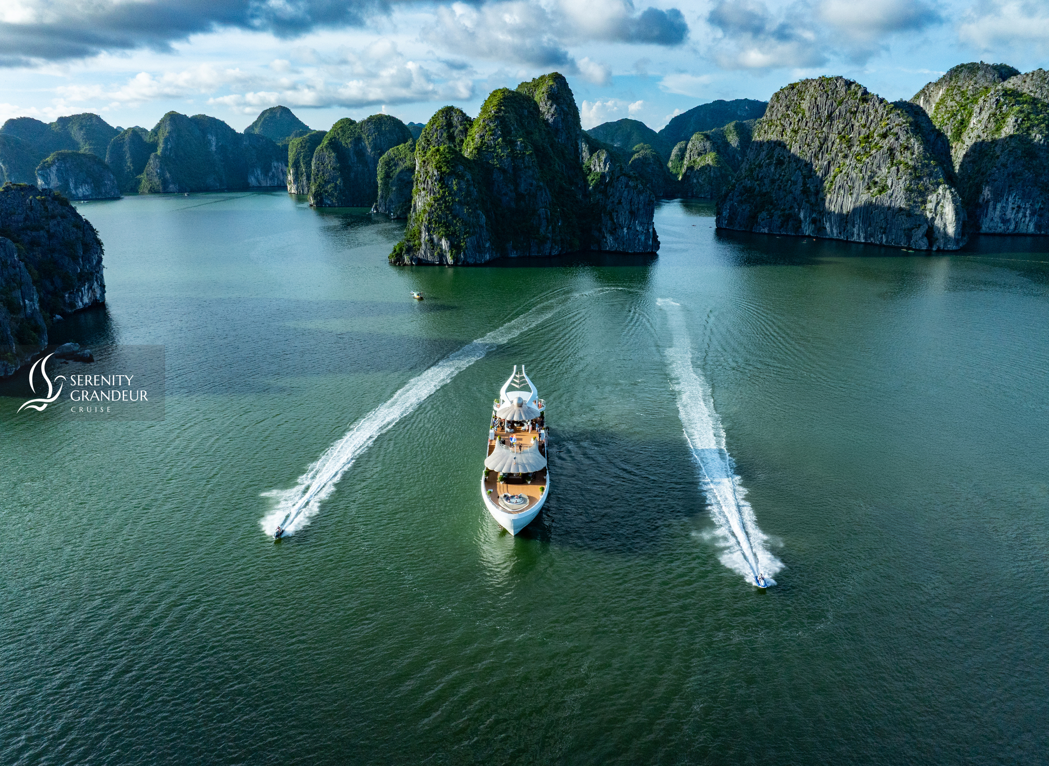 Serenity Grandeur Lan Ha Bay Day Cruise from Hanoi - Image 6