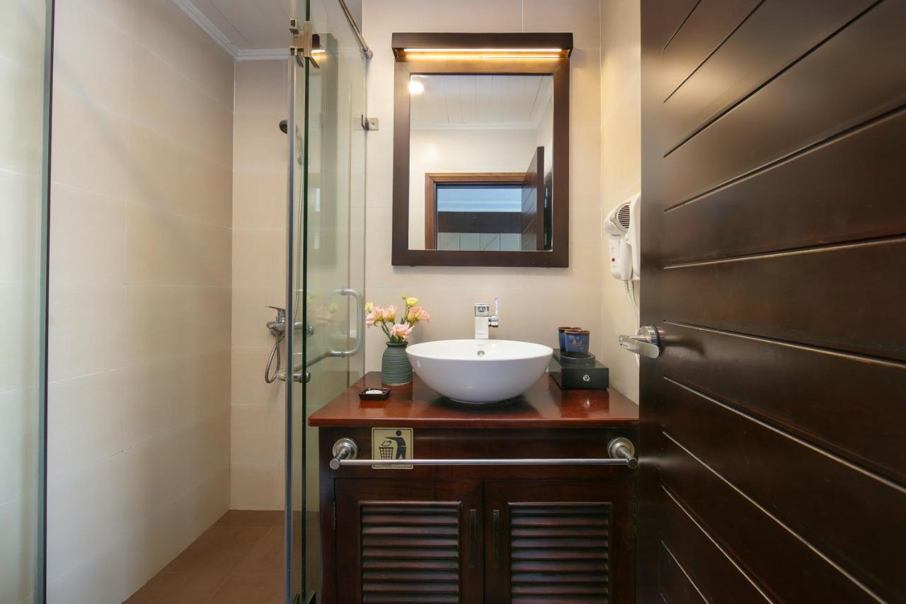 Mila Cruise Halong Bay - Image 34