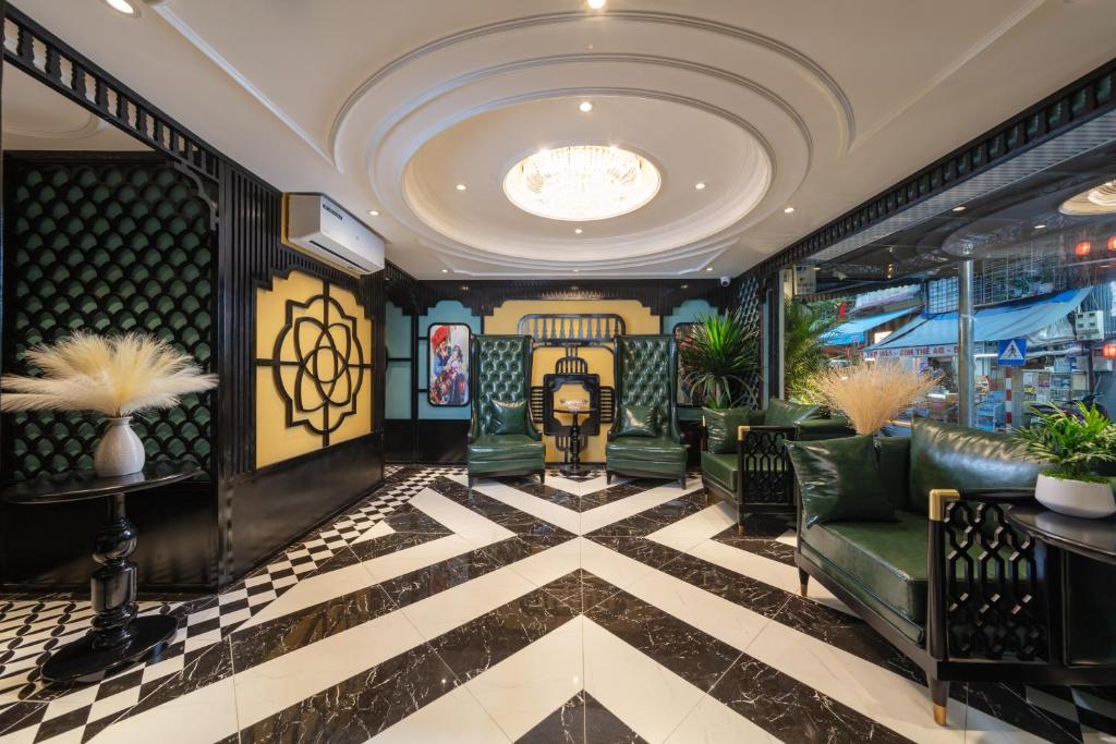 Madelise Grand Hotel - Image 39