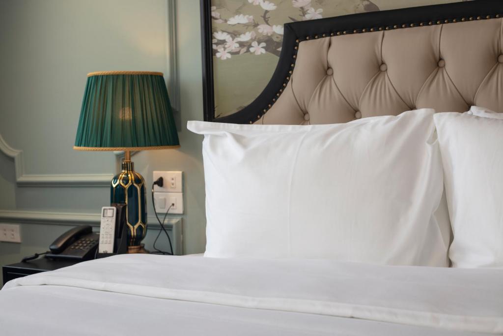 Madelise Grand Hotel - Image 28