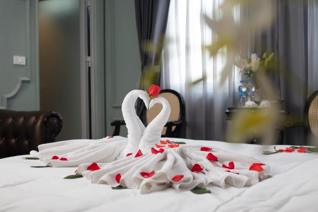 Madelise Grand Hotel - Image 19