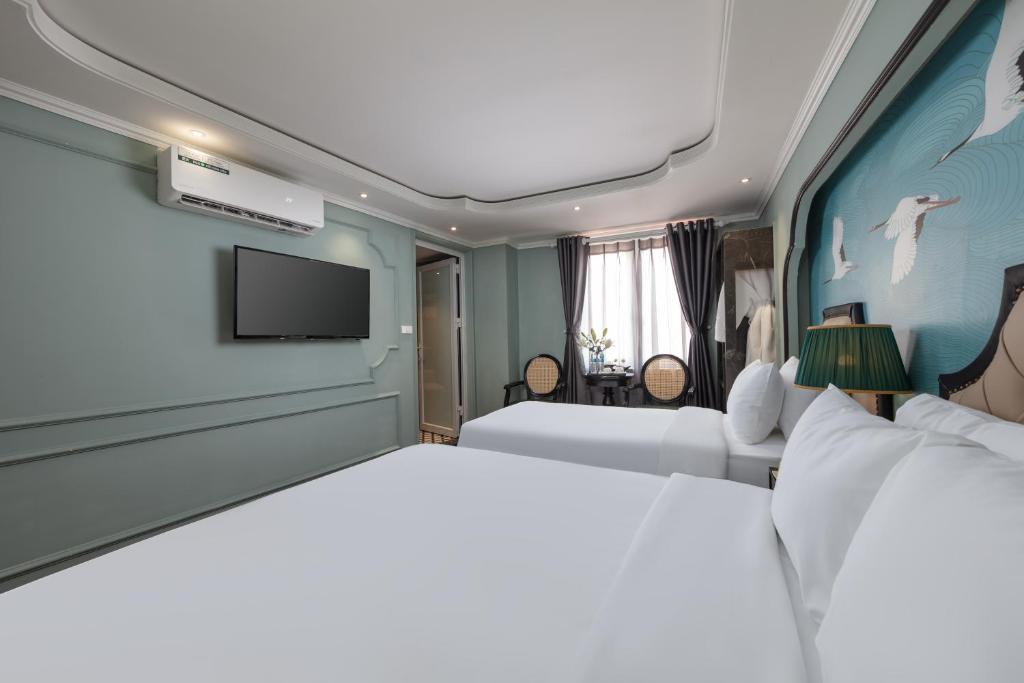 Madelise Grand Hotel - Image 2