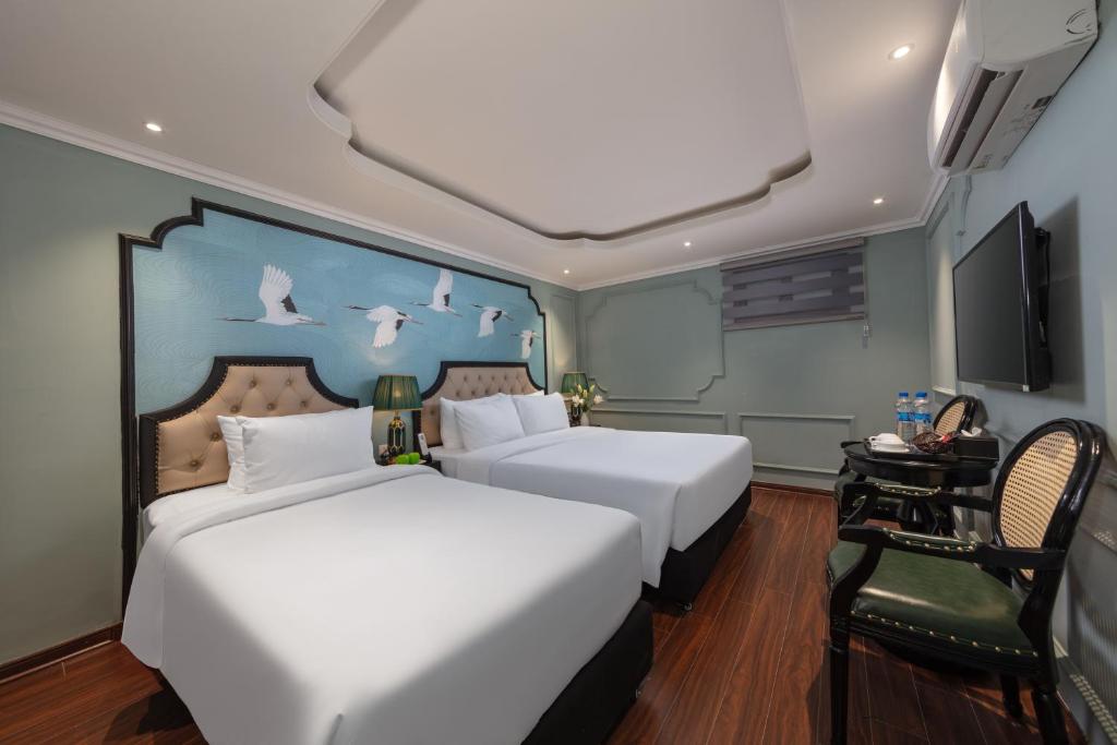 Madelise Grand Hotel - Image 26