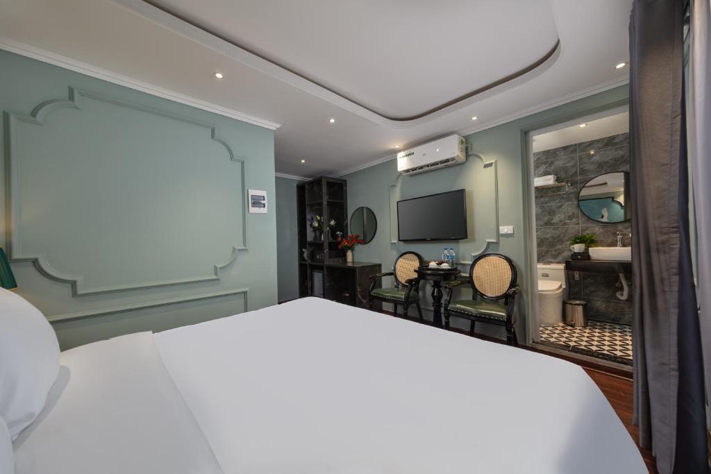 Madelise Grand Hotel - Image 7