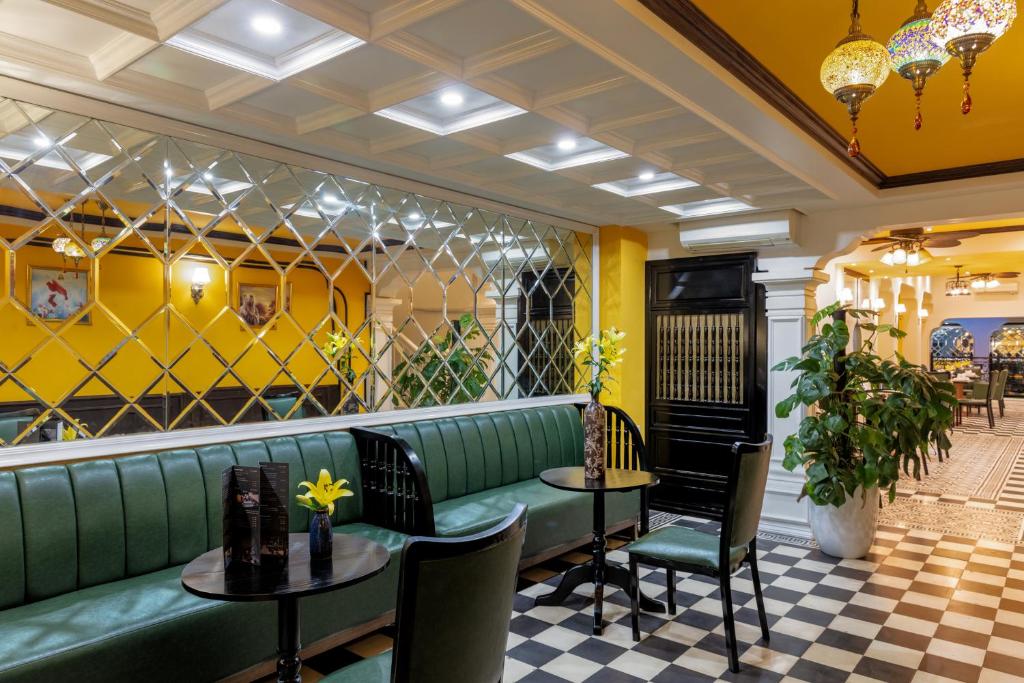 Minerva Church Hotel​ - Image 4