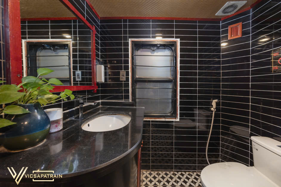 Vicsapa Train Hanoi - Lao Cai - Hanoi - Image 9