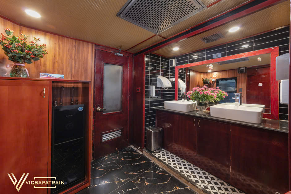 Vicsapa Train Hanoi - Lao Cai - Hanoi - Image 3