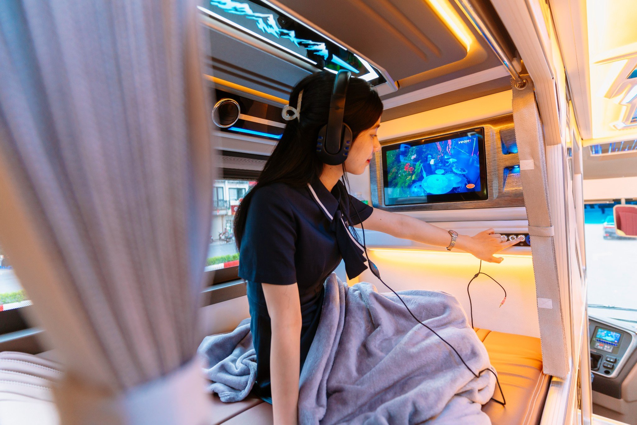 HK Open Tour: Hanoi - Sapa Bus - Image 15