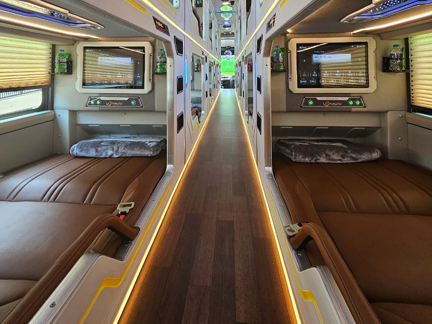 HK Open Tour: Hanoi - Sapa Bus - Image 6