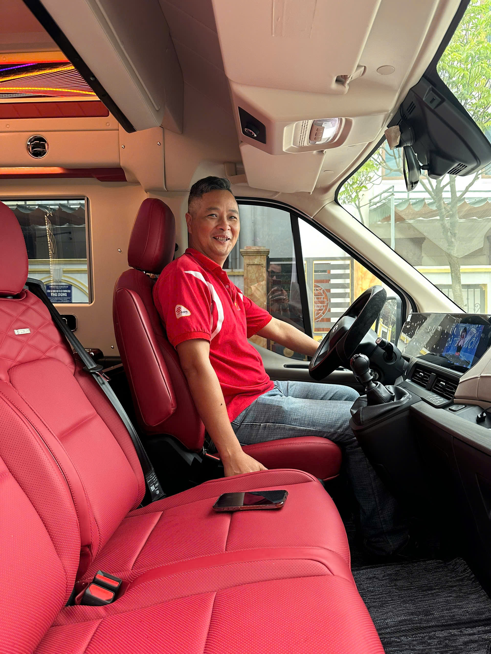 Eco Sapa Private Limousine Hanoi - Sapa - Image 1