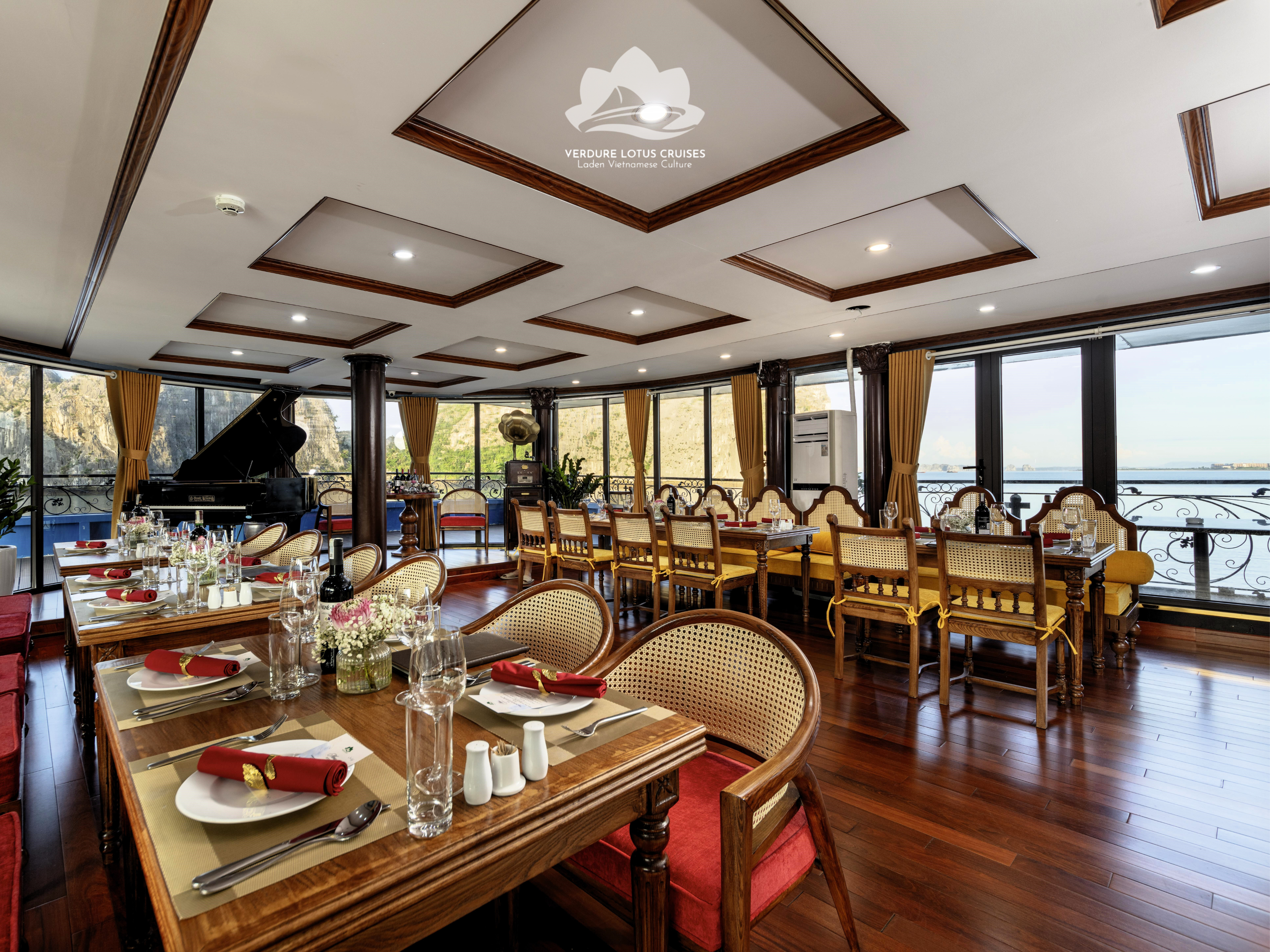 Verdure Lotus Grandeur on Ha Long Bay - Image 3