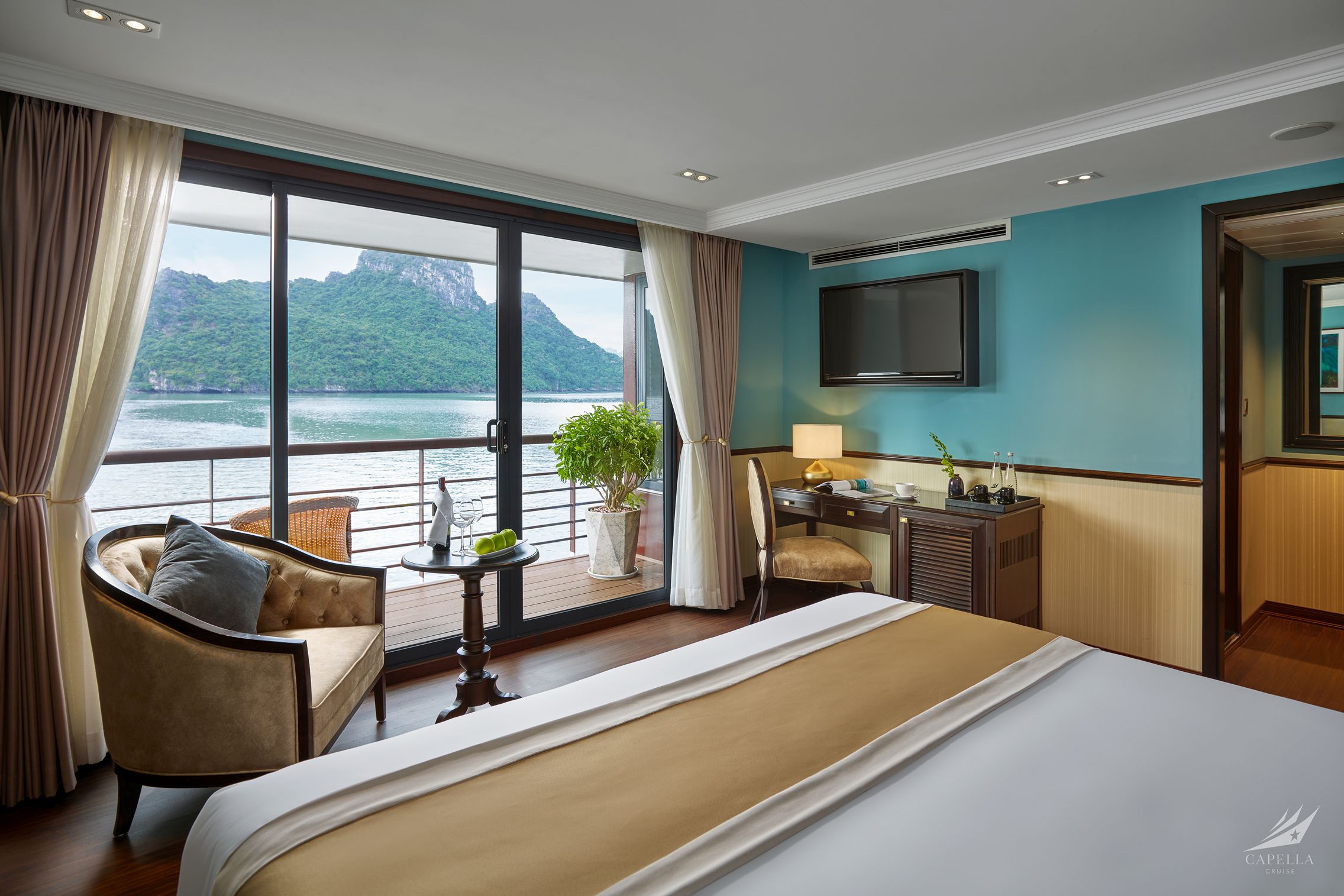 Capella Cruise - Oasis Suite - Image 1